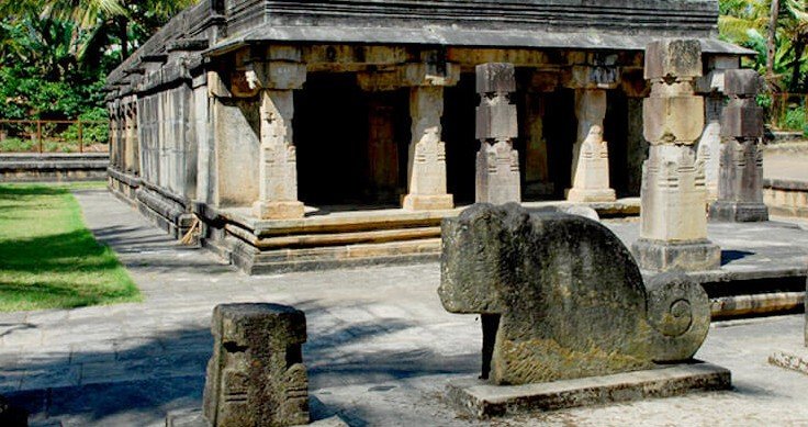 Ancient Jain Temple, Wayanad, Kerala - Vushii.com Ancient Jain Temple, Wayanad, Kerala - Vushii.com